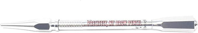 Lápiz de cejas ultrapreciso Precisely My Brow Pencil nº 3 de Benefit Cosmetics tumbado